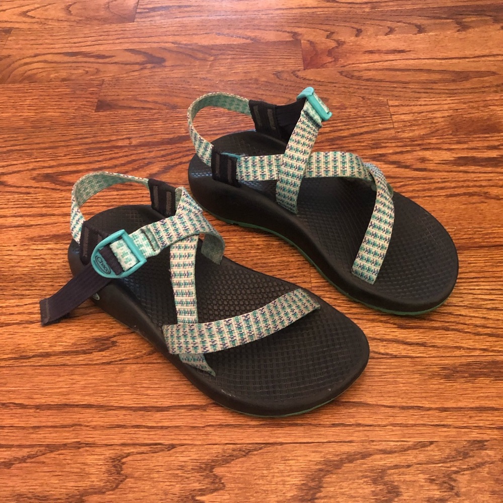 EUC Women’s Chaco Sandals